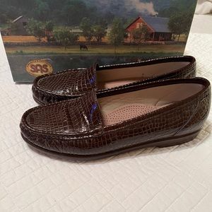 Women’s SAS loafer